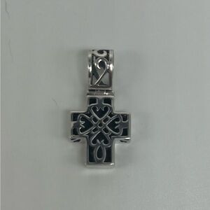 Gently ❤️ Silpada Sterling Silver Reversible
Filigree Cross Pendant 925retired